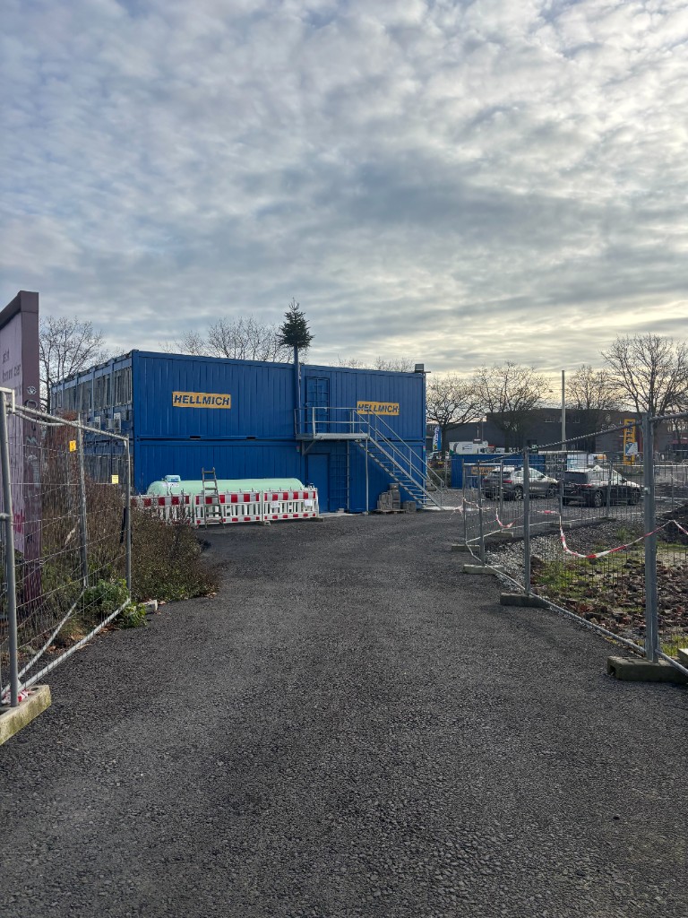 HELLMICH-Baustelleninfrastruktur und temporäre Bürocontainer