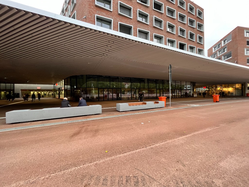 Passage und Nähe zum Bahnhof – hohe Anforderung an Präsenz und Koordination
