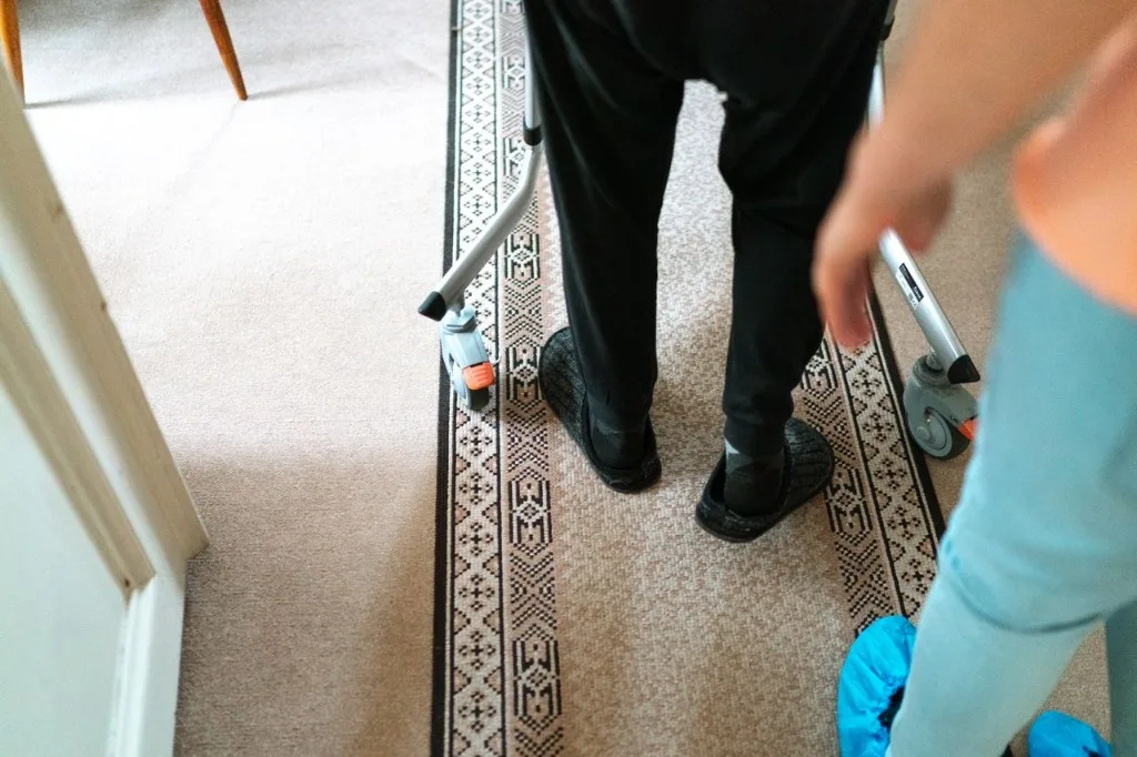 Care situation in a nursing or healthcare facility